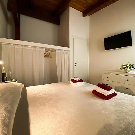 Atlantis كروتوني